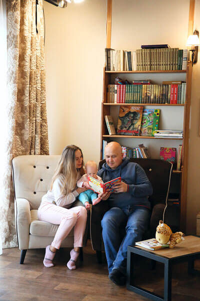 Проведите вечер у камина с чашкой ароматного чая или кофе